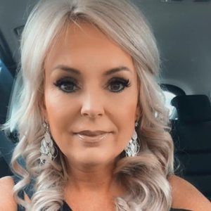 Meet your Posher, Rhonda